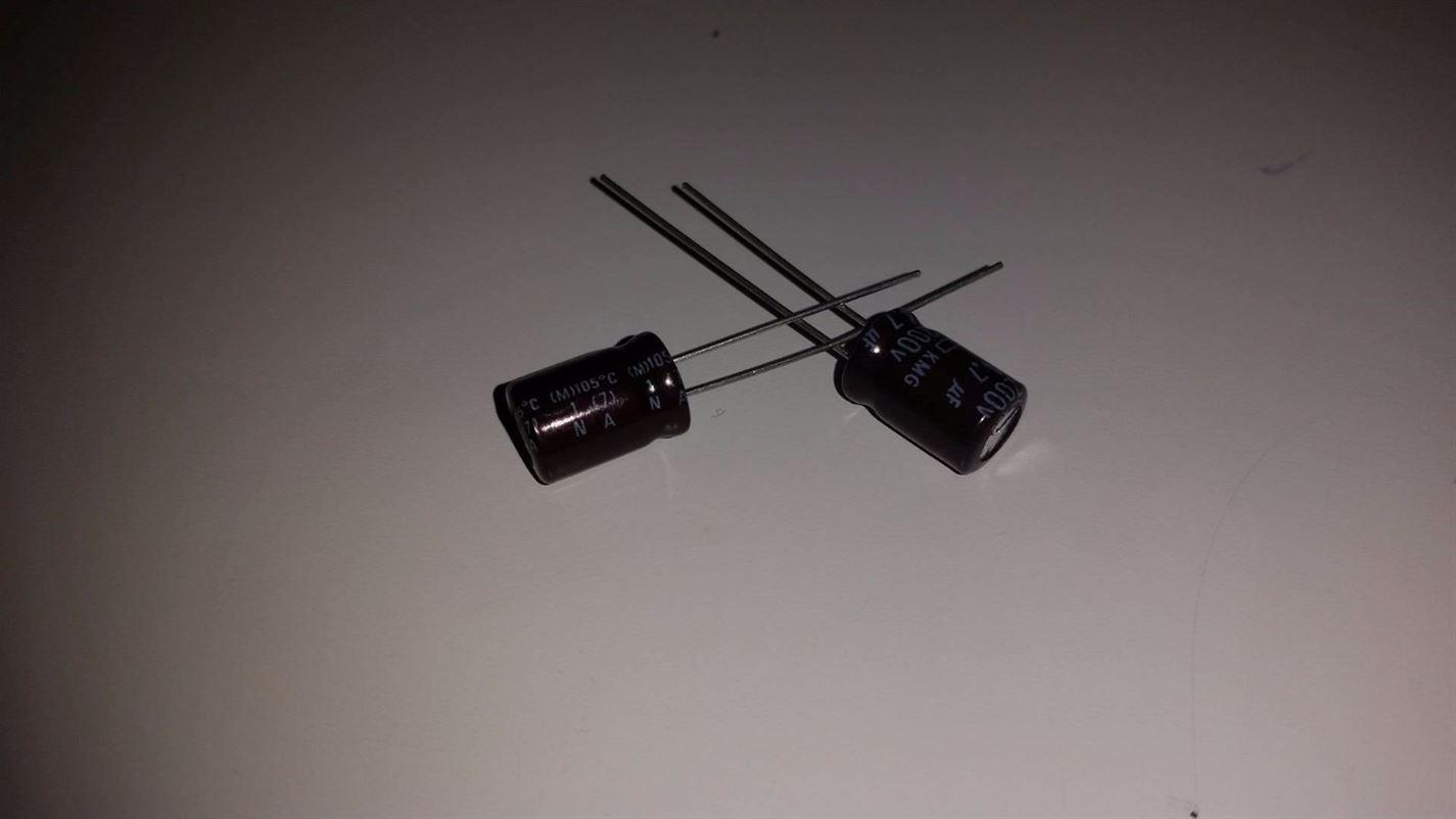 2x 200v 4.7uf 200v KMG nippon standard capacitor 8x12mm - NEW - UK SELLER