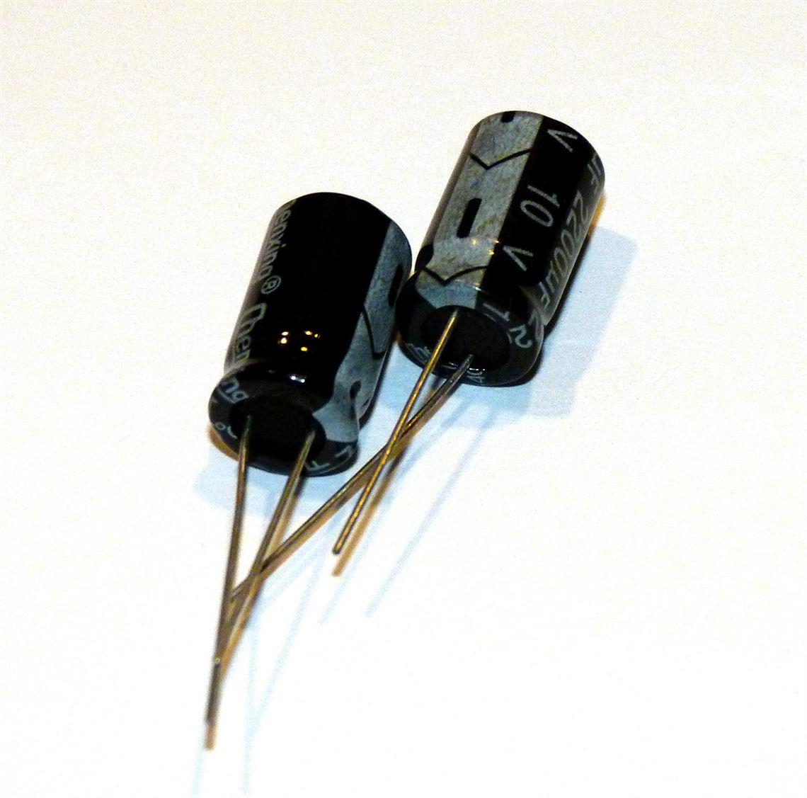 2 x 2200uF 10V Radial Lead Electrolytic Capacitor 10x17 mm - Free Shipping