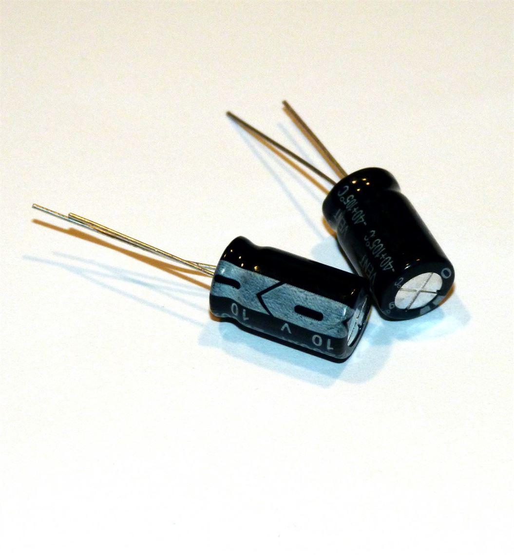 2 x 2200uF 10V Radial Lead Electrolytic Capacitor 10x17 mm - Free Shipping